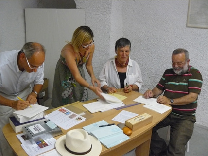 vernissage - signature des contrats